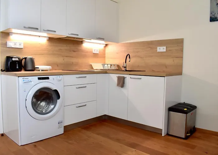 Airstay Prague Apartment: Grebovka
